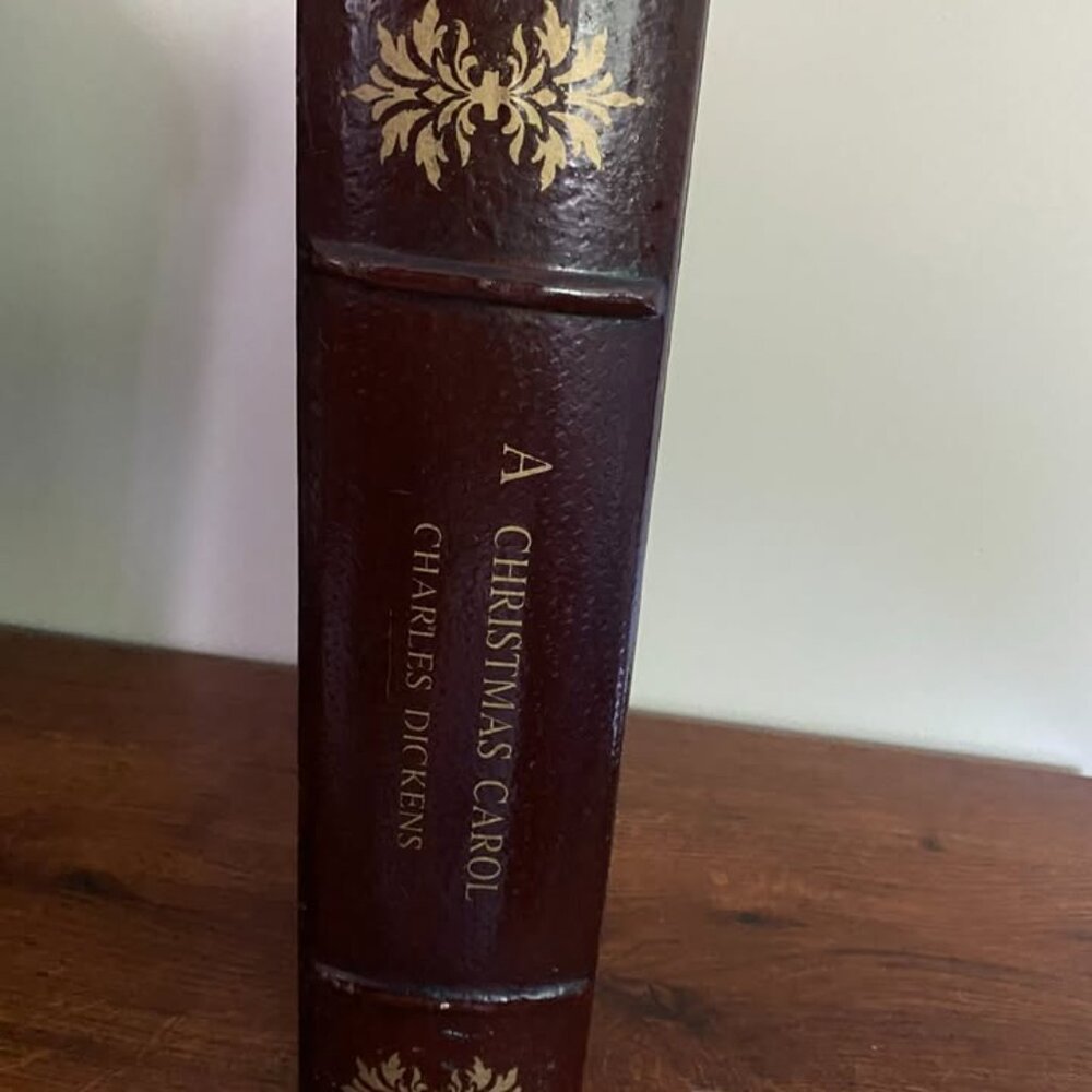 A CHRISTMAS CAROL Charles Dickens What Not Case H18"x W6"x L14" Vintage
